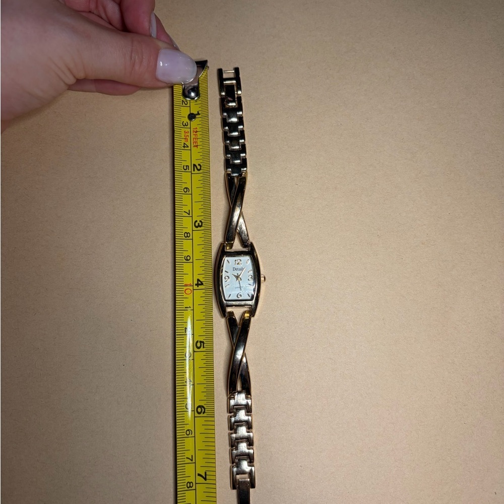 Details Intertwined Gold-Tone Watch - Picture 13 of 13
